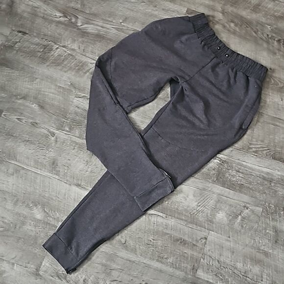 Alphalete Joggers Dark Grey athletic Activewear pants - Picture 1 of 11